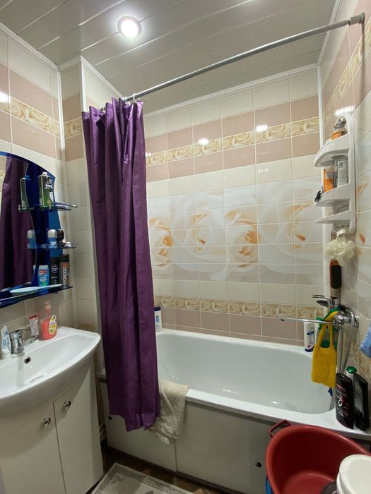 Продам квартиру  4х комнатную