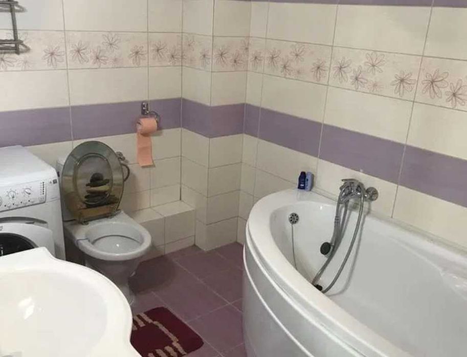 Дава се под наем Двустаен апартамент в Пловдив, Център - 43 кв.м за 168.3 € - Снимка #2