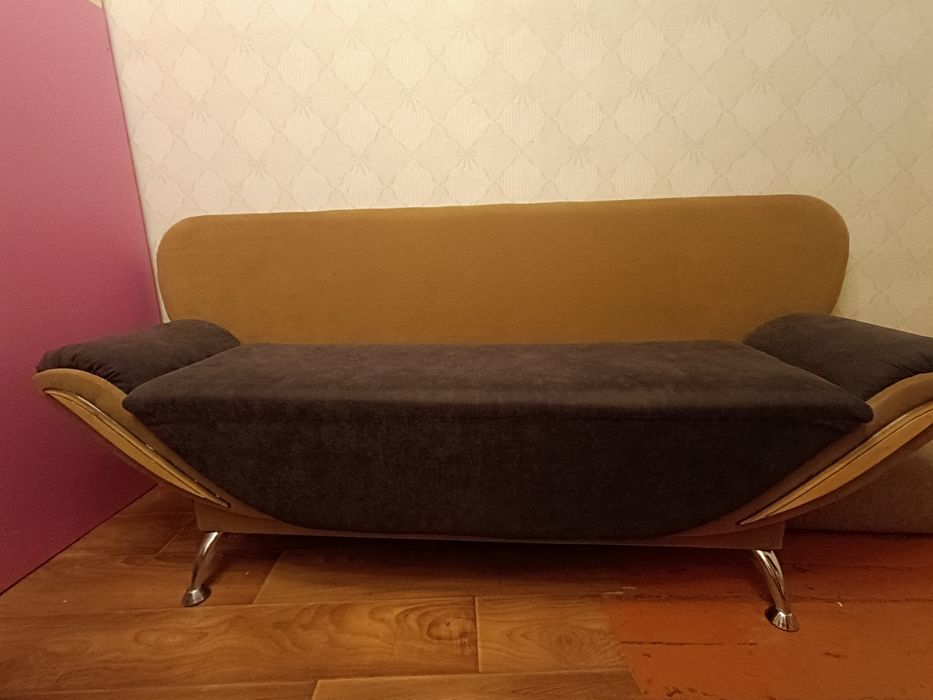 Продается диван в кухню