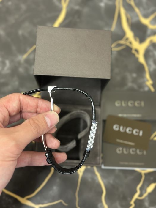 Ceas Gucci 7100M -Full Set (Cutie, Acte, Card) Condiție Excelentă