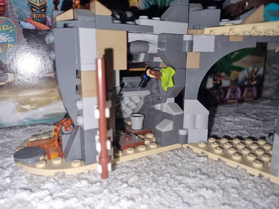 LEGO Ninjago 71747 Деревня Хранителей