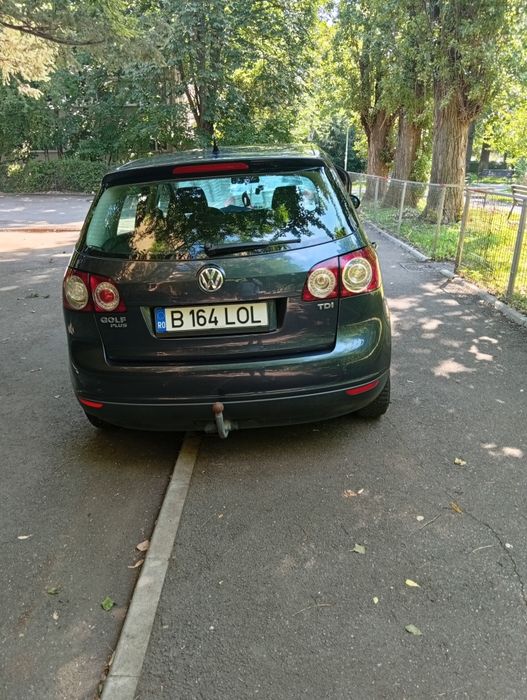Vând wolkswagen golf plus    dusa din germania și anscrisa de mine pe Romania de 2 luni