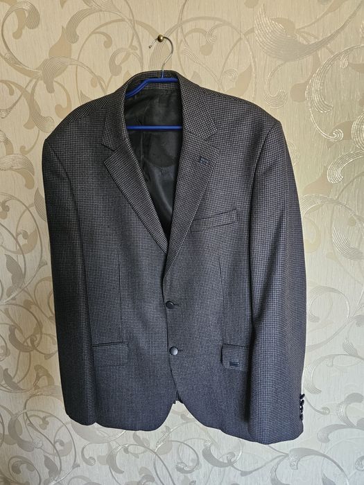 Пиджак мужской 54-56 размер