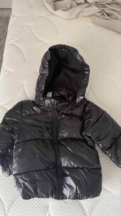 Geaca H&M si pulover Mothercare pentru 18 luni