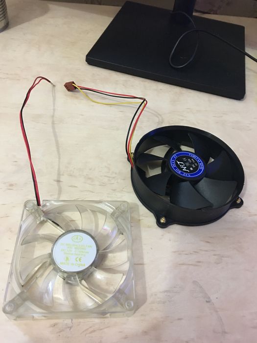 Кулер для корпуса  dc brushless fan