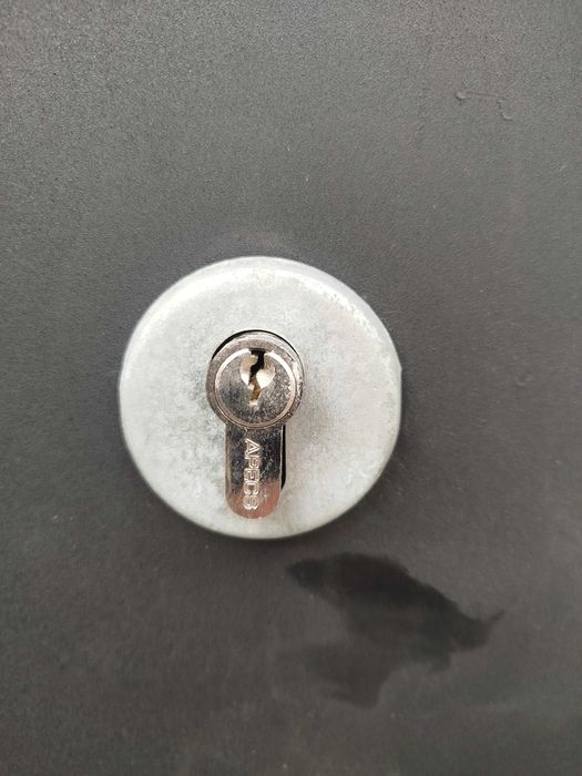 двер железная  темир эшик б у