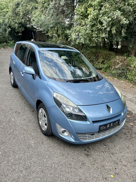 RENAULT Scenic