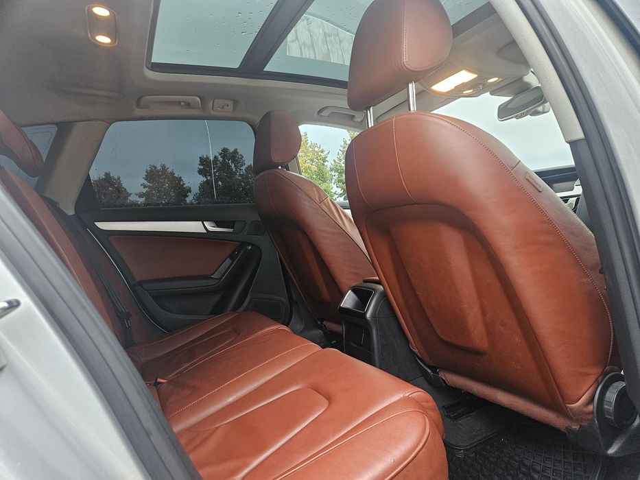 Audi A4 B8 An 2009 Motor 2.0 Diesel 170cp Euro 5 Înmatriculat Recent Optiuni FULL