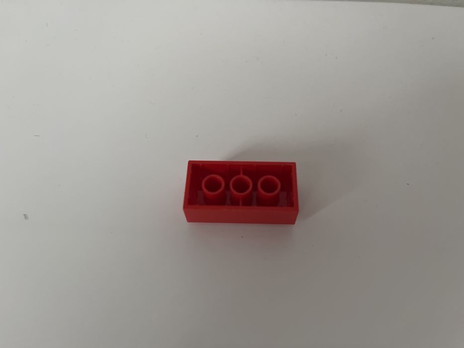 Vand piesa de lego rosie