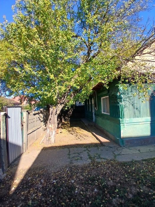 Casa caramida Fierbinti