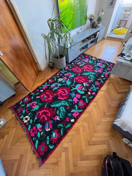 Covor oltenesc din lână, nefolosit,