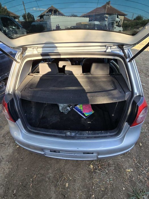 •Продавам Голф 5 2.0tdi 140кс. BKD на ЧАСТИ имам части и за други коли