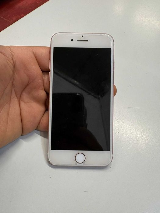 Vând telefoane iphone 7