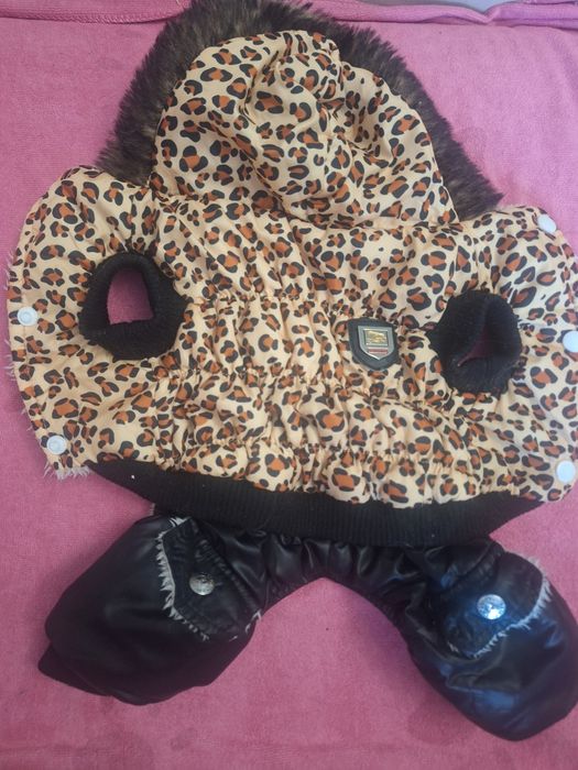 Продам дождевик и два тёплых костюма