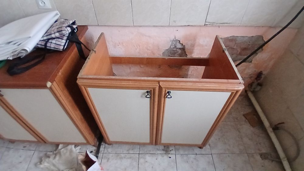 Отдам комплект б/у мебели