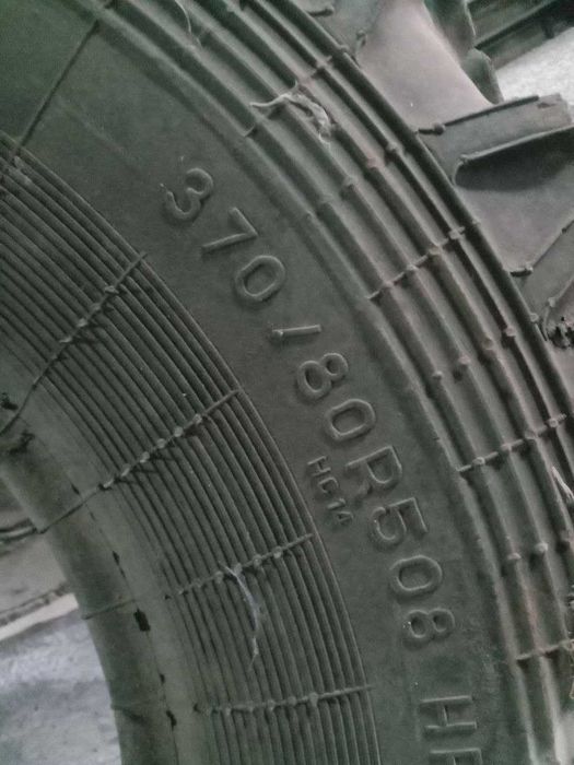 Продам шину на автомашину Урал