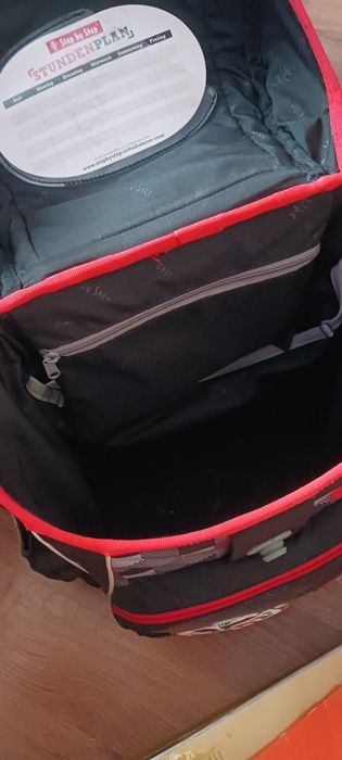 Ученическа раница за  първолак Hama step by step