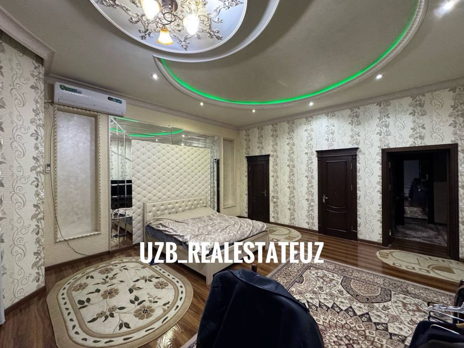 Ор-р: Тапоич, Чинор махалла Продается Евро Дом 8.соток!!! 1000м2