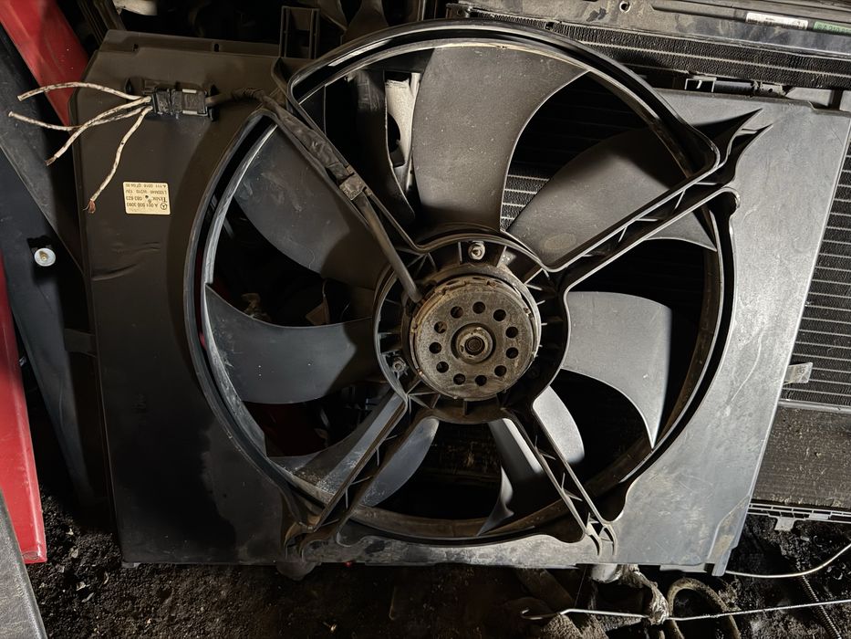 вентилятор кондиционера  w210 w202 w140