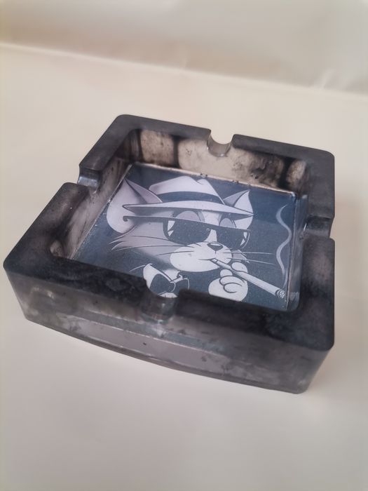 Пепелници от епоксидна смола