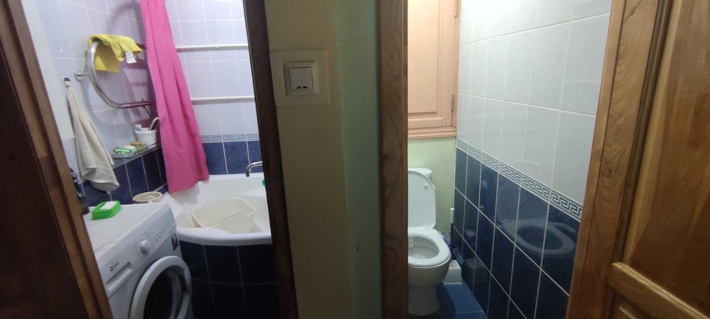 Продается своя 3/1/5 на Кара су 1. Напротив базарчика