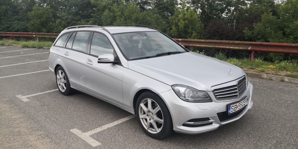 Vind Mercedes -Benz C  break inchidere centralizata  clima  senzori  p