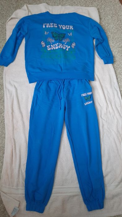 Костюм спортивный