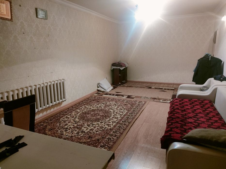 Беру на подселение одного парня в комнату 43000ком внутри Пиш Ватсап