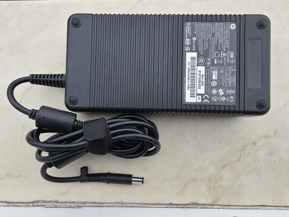 Alimentator HP 19,5V 11,8A 230W mufa 7,4mm