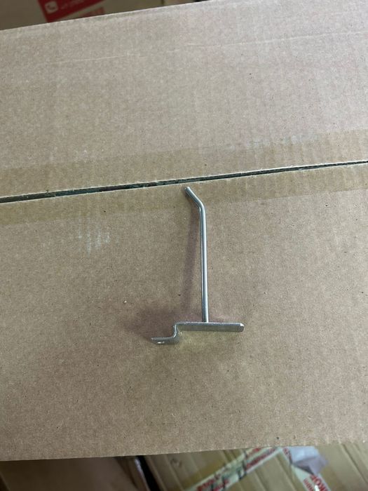 Продам крючки все размеры  для эконом панелей