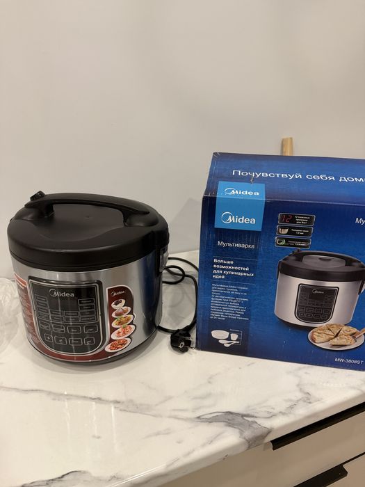 Мультиварка Midea MW-3808ST (5 л, новая)