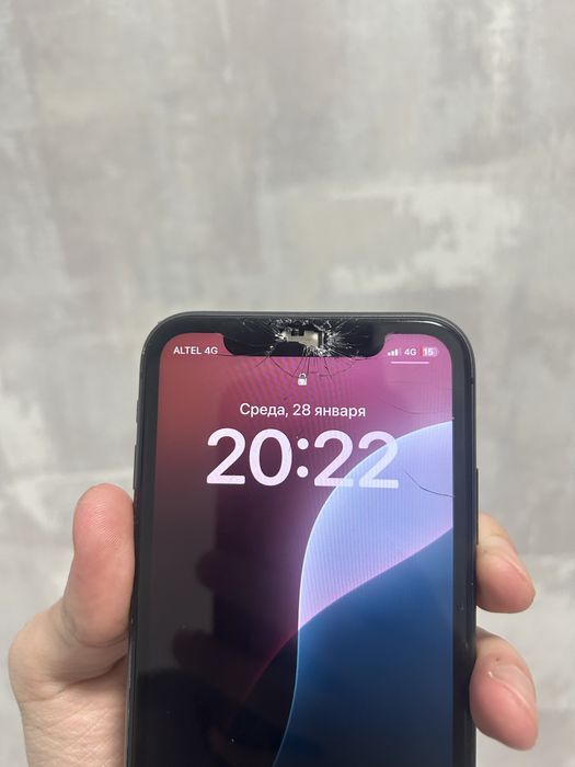 Продам iPhone 11 128gb срочно