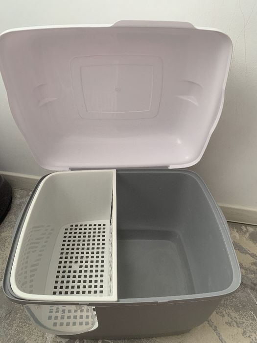 Закрытый кошачий лоток с двойным дном