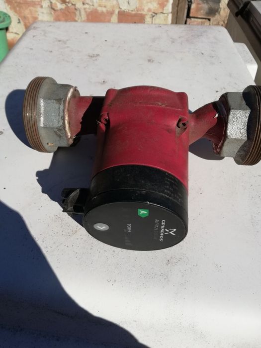 Продава се следната помпа Grundfos 32 -60 180