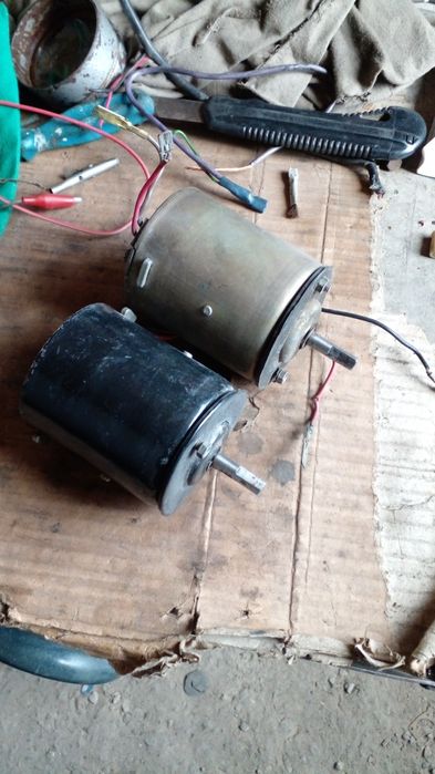 Продам моторчики задней печки