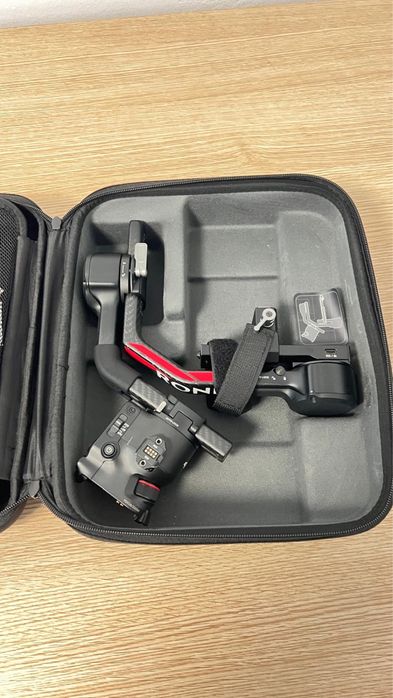 Gimbal DJI RS 4 Pro Combo – stare foarte bună, full kit