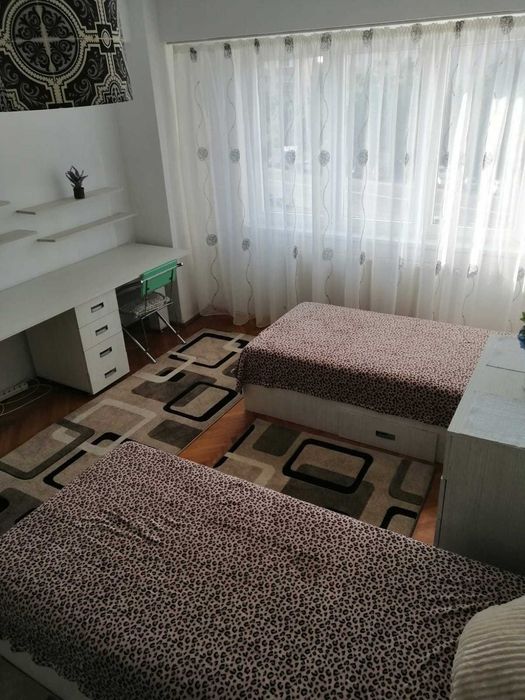 Inchiriez apartament cu 2 camere decomandat tg mures, Pandurilor, 52, langa bioclinica blocul eon ului, telefon 0745 082172, mobilat si utilat