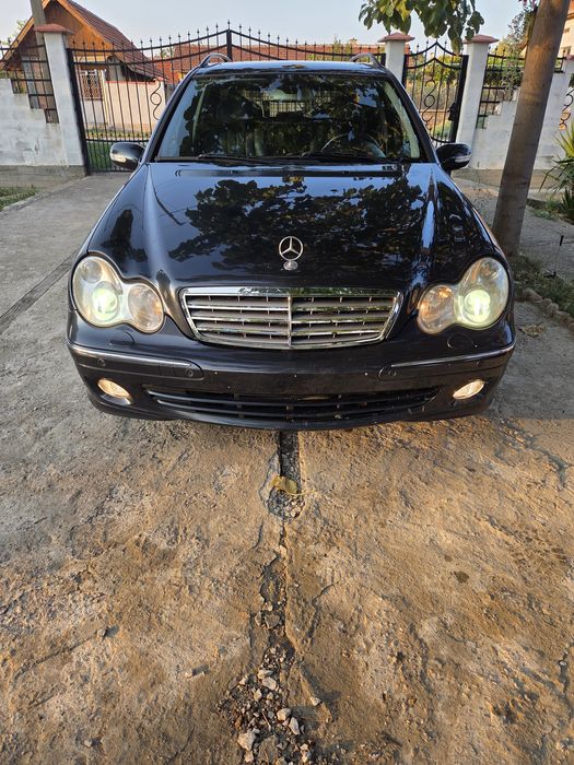 Мерцедес  с240 170 к.с.