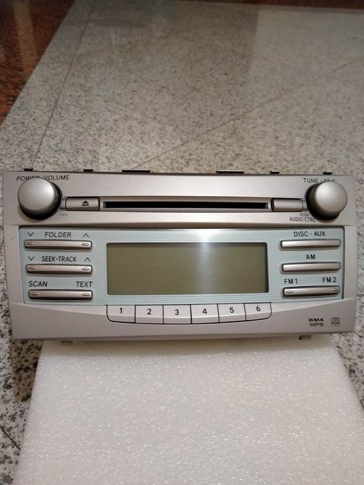 Автомагнитола на 40-CAMRY.