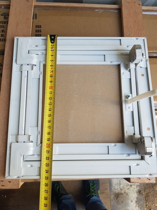 Продаются лючки 20 на 20