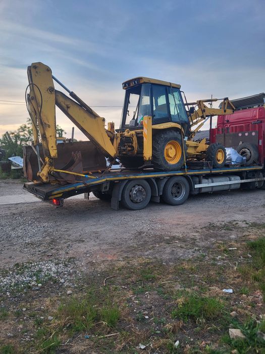 Dezmembrez buldoexcavator jcb 3 cx