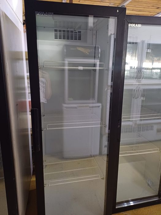 Витринный холодильник, холодильник для напитков