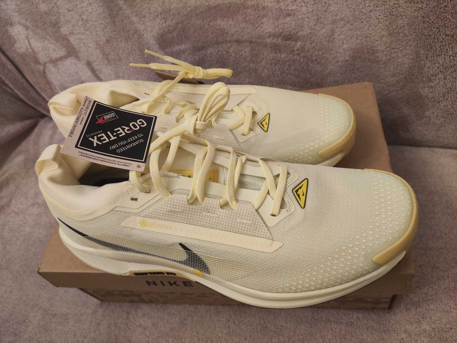 Чисто нов Nike gore tex 48.5
