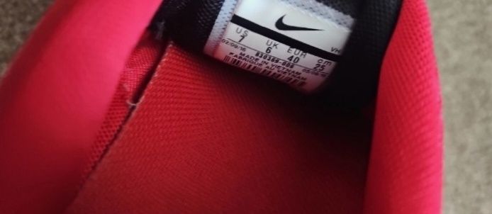 Маратонки Nike Flex Run