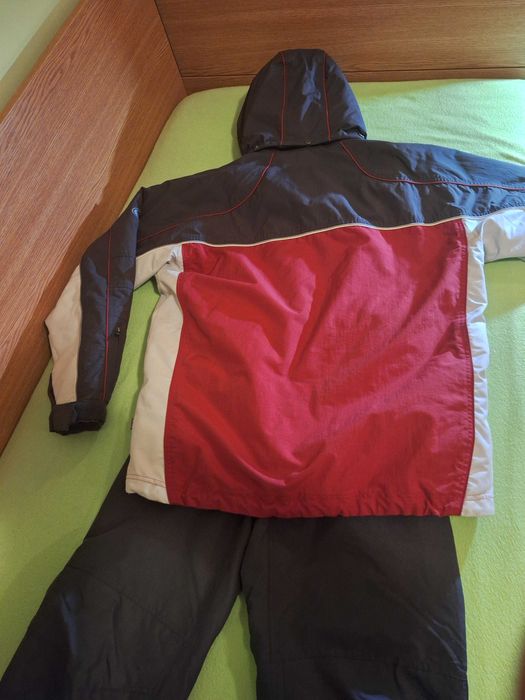 Ски екип на шведската марка Fiive seasons