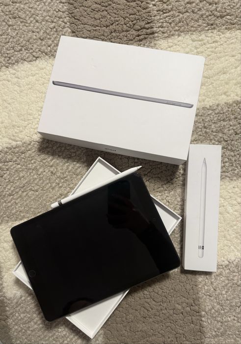 Ipad 9th generation(2021) gray + apple pen 1st generation
