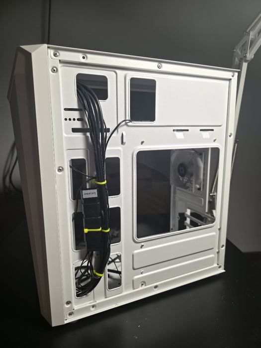 Carcasa Aqirys Bellatrix Pro mATX