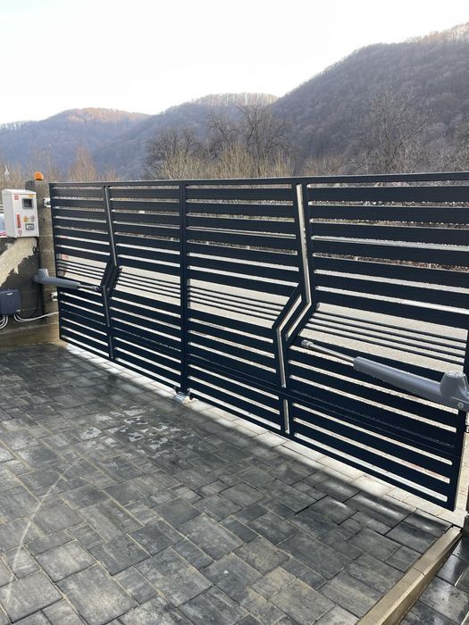 Garduri si porti stil jaluzea, sipca metalica, tabla cutata