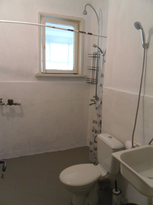 Дава се под наем Двустаен апартамент в Ямбол, Център - 55 кв.м за 204 € - Снимка #9