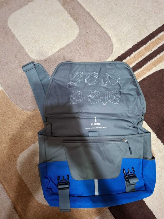 Geanta laptop (poate fi purtata si pe umar)